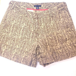 Tommy Hilfiger Bermuda Shorts Tan and Black Size 6
